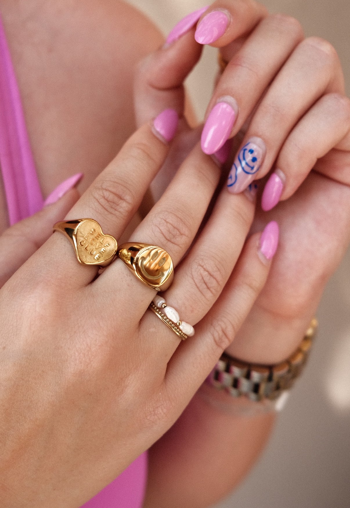 HAPPY RING